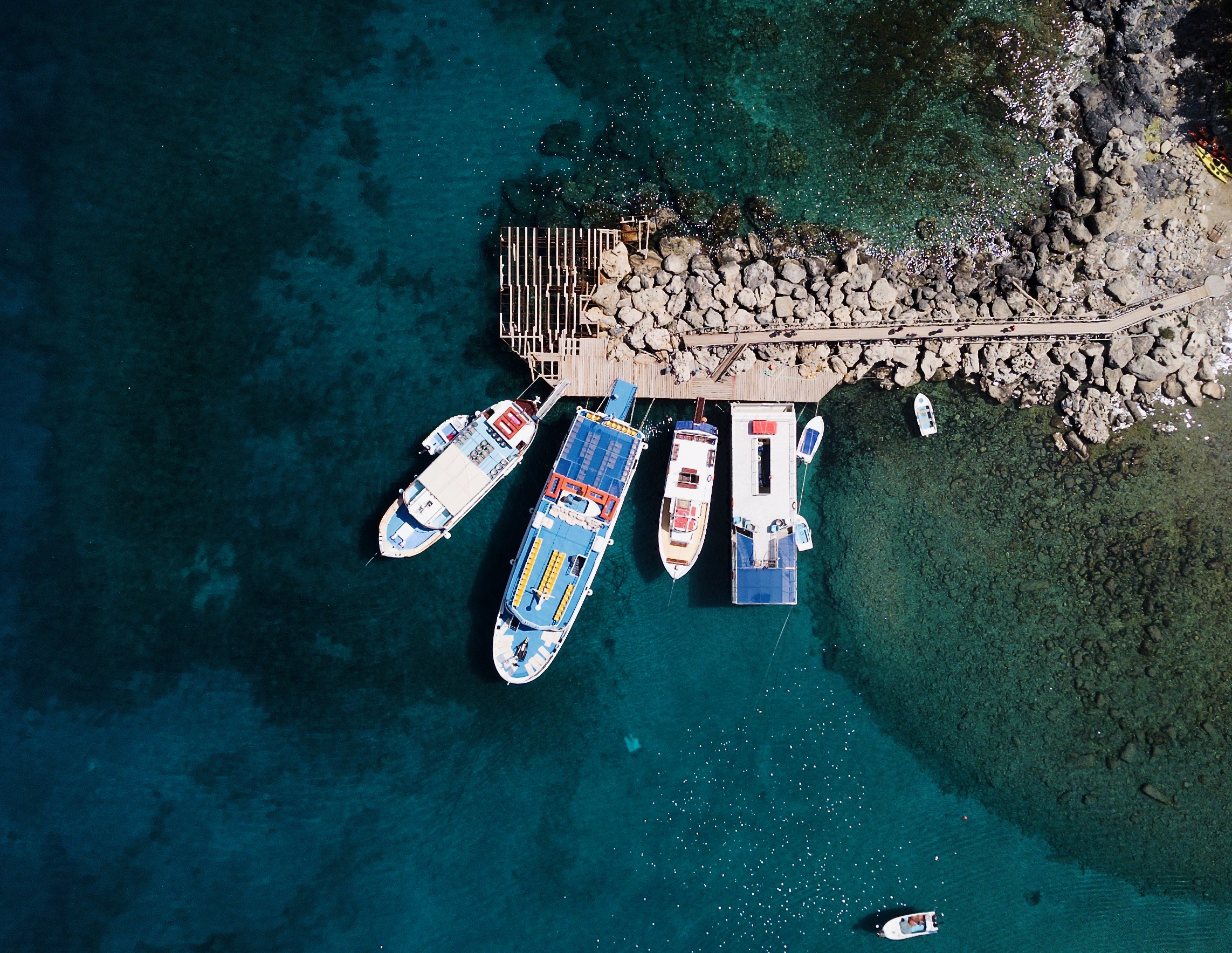 kontakt, contact, drone, dron, drony